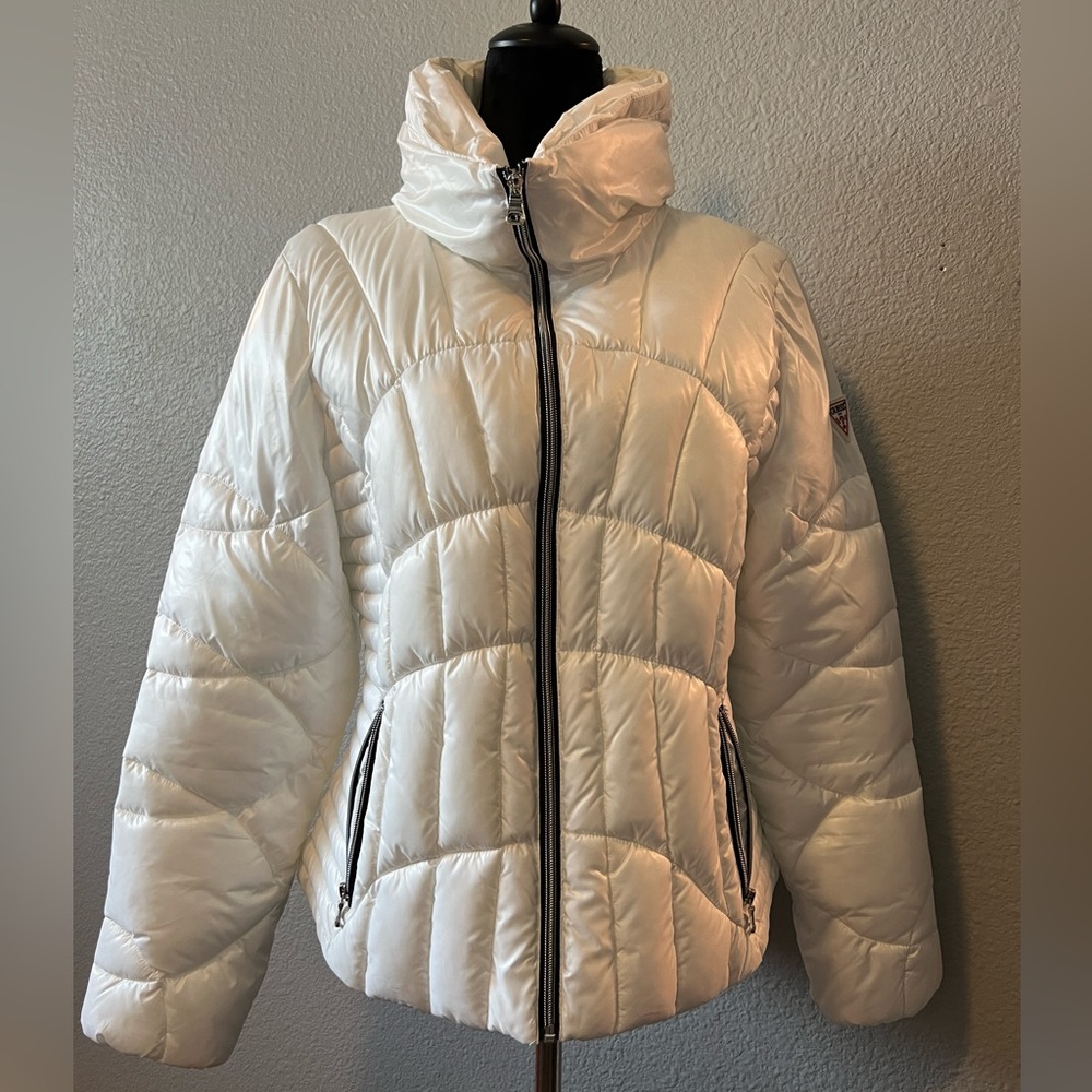 Guess Women’s Quilted Puffer Jacket  White Color  Size XL